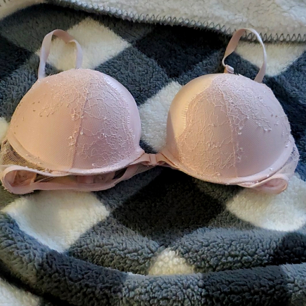 Victoria's secret bombshell